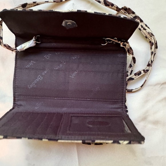 Vera Bradley NWT strap wallet crossbody leopard print - Picture 6 of 8